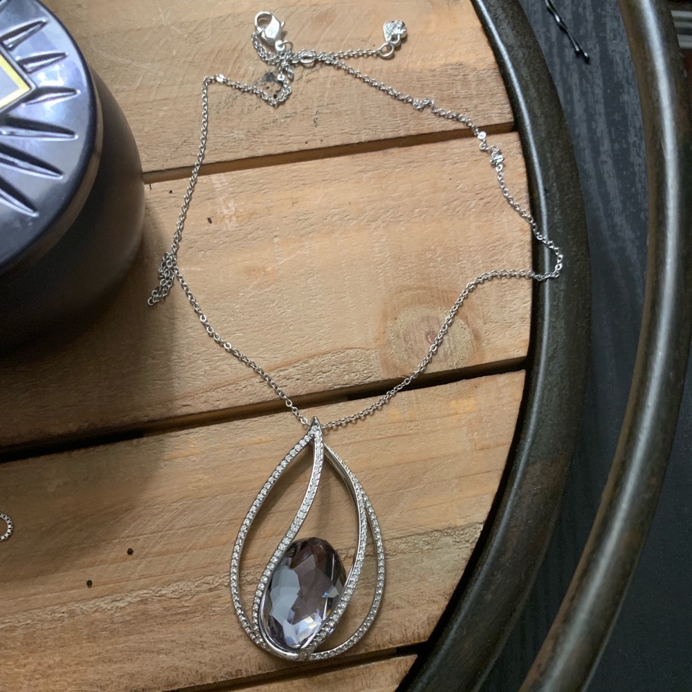 Swarovski crystal pendant necklace— New